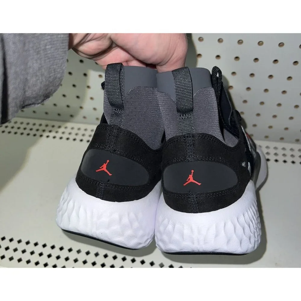 Jordan Delta 3 Mid Mens Athletic Shoes Size 11.5 Black Chile Red DR7614-060